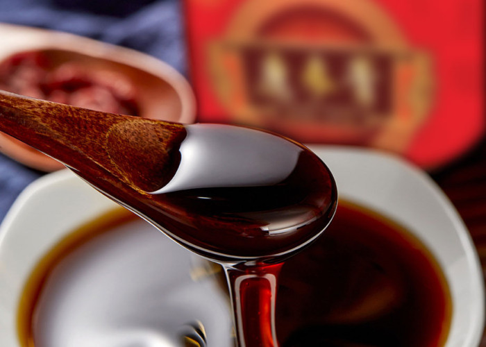 专业膏滋OEM厂家：十年熬膏经验，古法工艺+现代技术